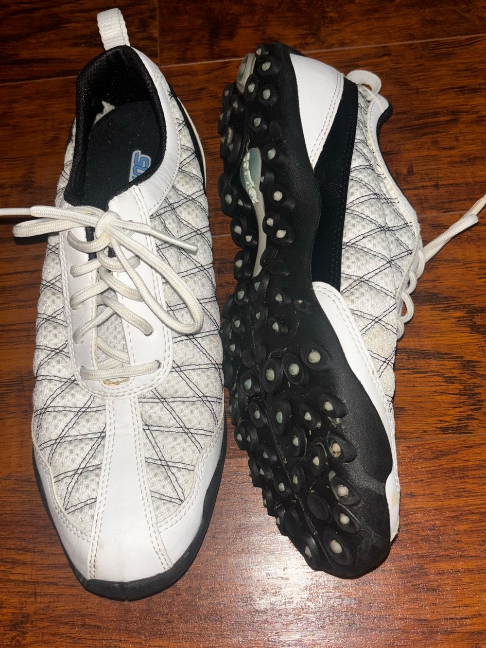FootJoy Super Lites Golf Shoes Women’s Spiked Cleat White and Black Trainers